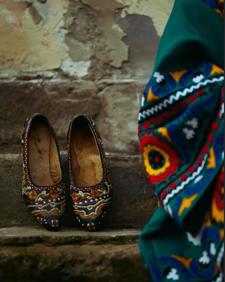 Embroidered shoes